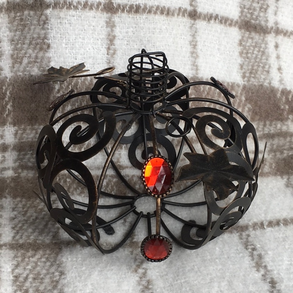 Beautiful Accent Metal Pumpkin with 6 Orange Jewels